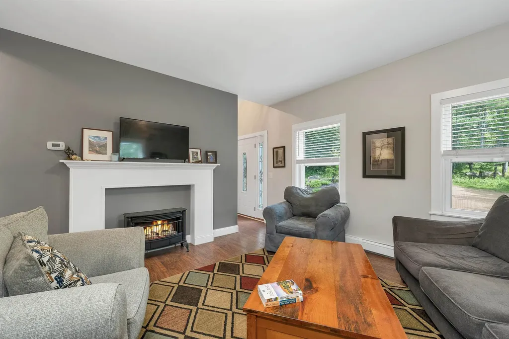 40 Skelley Manor Road Gilmanton NH 03237