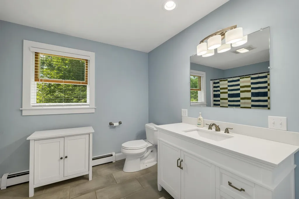 40 Skelley Manor Road Gilmanton NH 03237