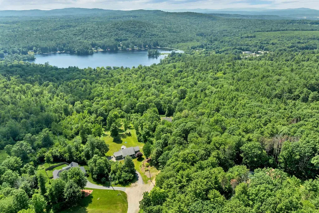 40 Skelley Manor Road Gilmanton NH 03237