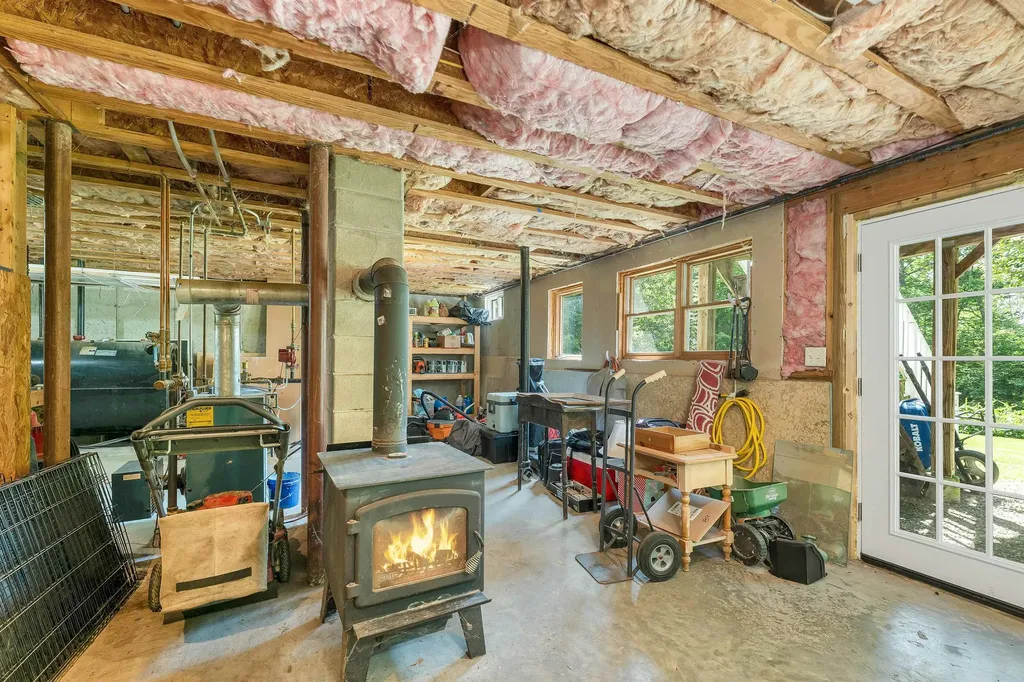 40 Skelley Manor Road Gilmanton NH 03237
