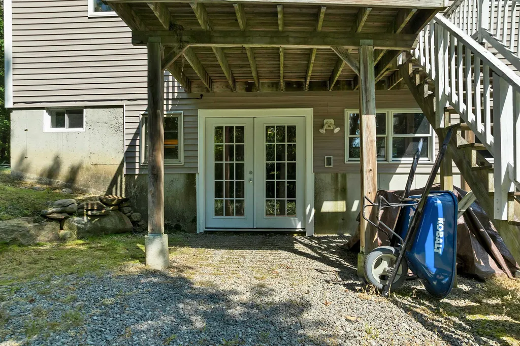 40 Skelley Manor Road Gilmanton NH 03237