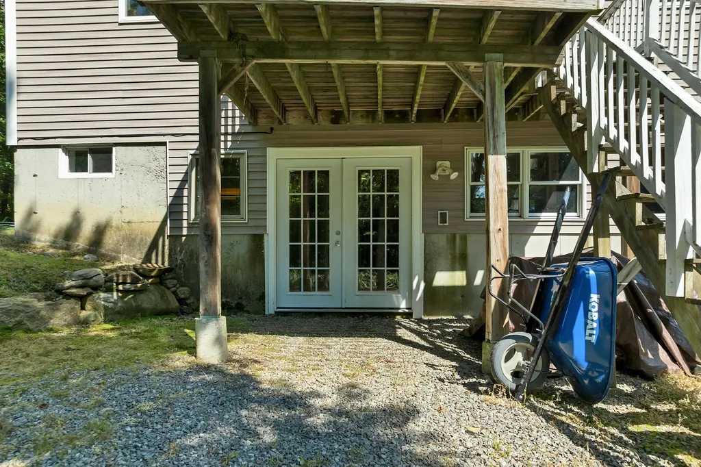 40 Skelley Manor Road Gilmanton NH 03237