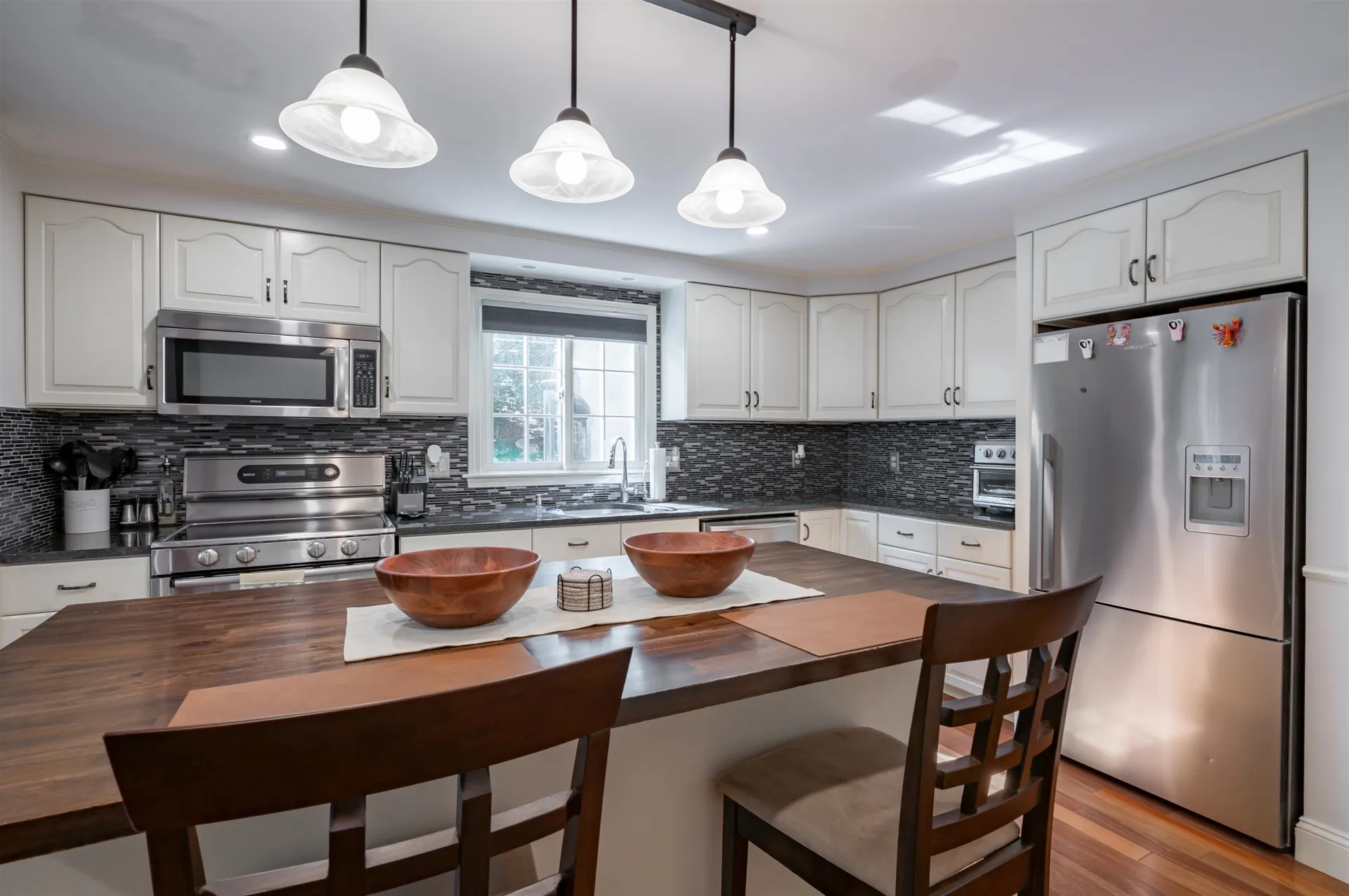22 Beechwood Road Hudson NH 03051