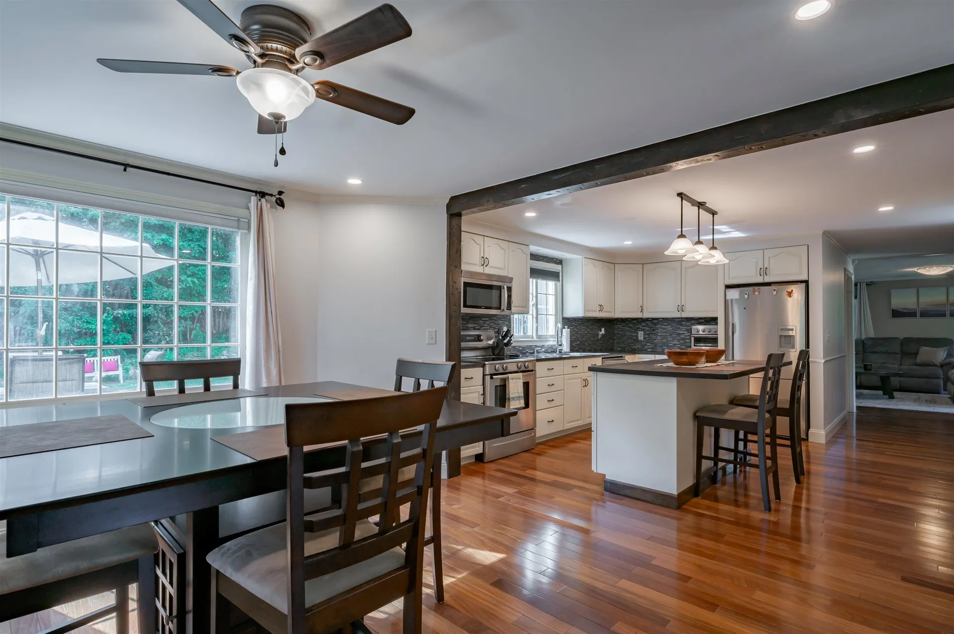 22 Beechwood Road Hudson NH 03051