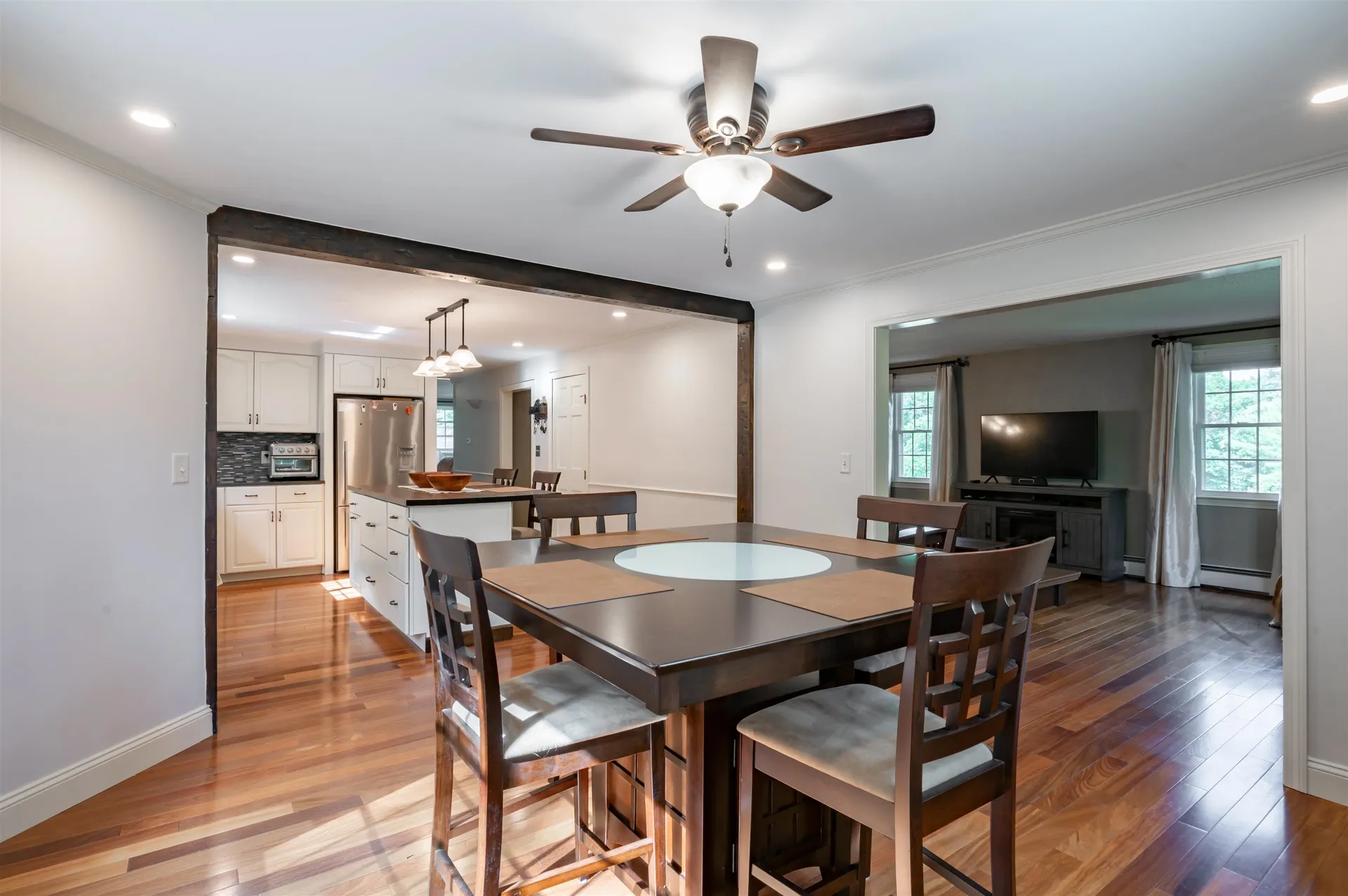 22 Beechwood Road Hudson NH 03051