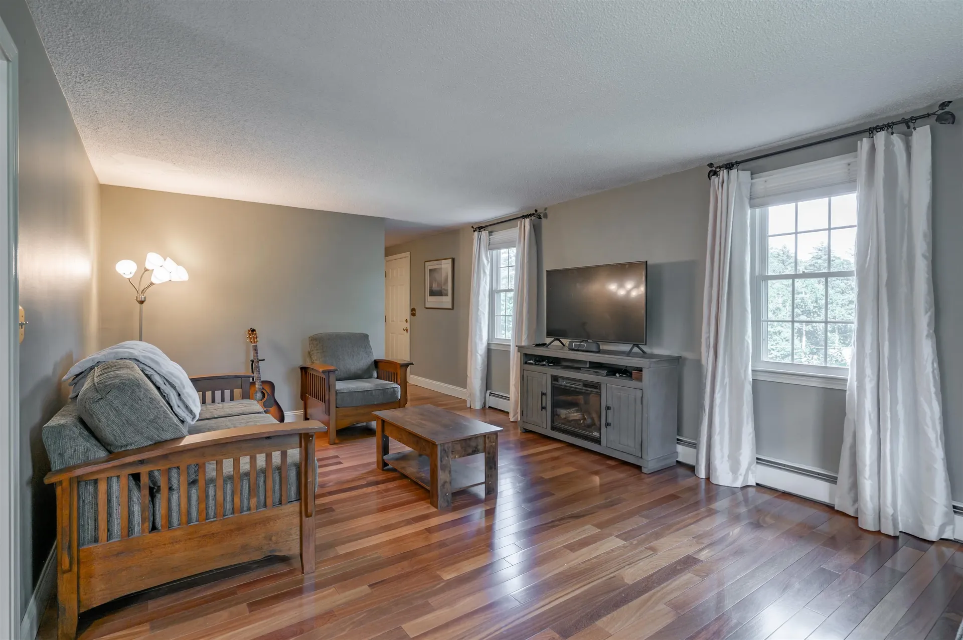 22 Beechwood Road Hudson NH 03051