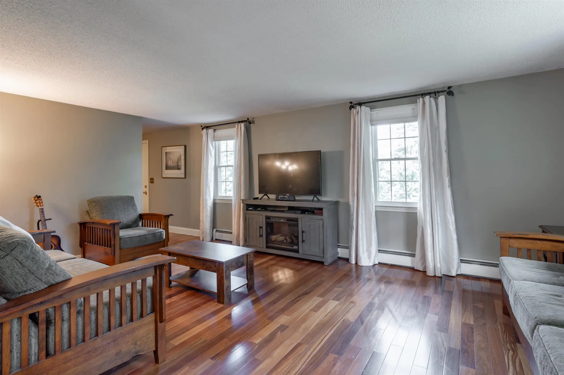 22 Beechwood Road Hudson NH 03051