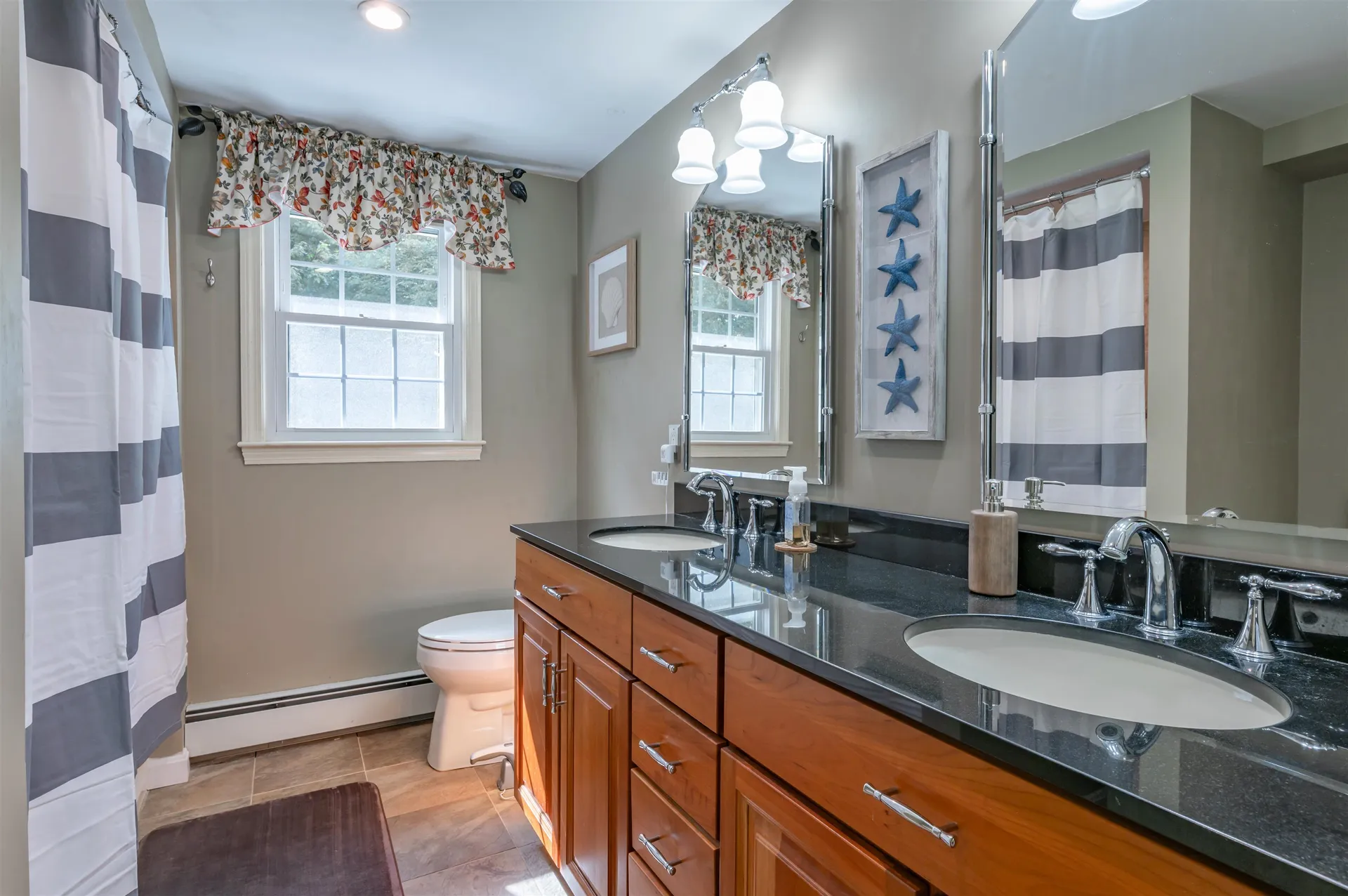22 Beechwood Road Hudson NH 03051