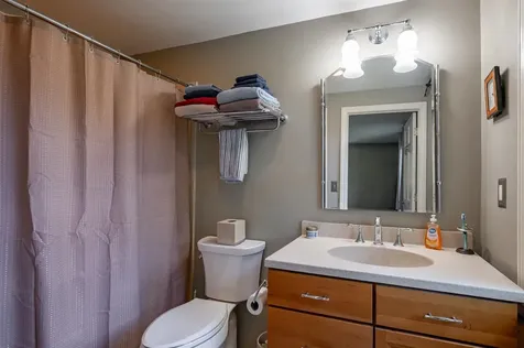 22 Beechwood Road Hudson NH 03051