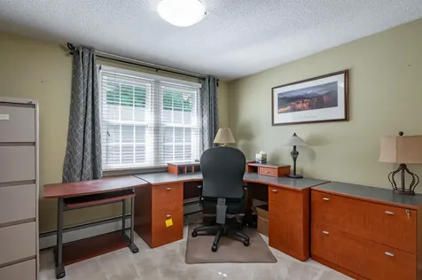 22 Beechwood Road Hudson NH 03051