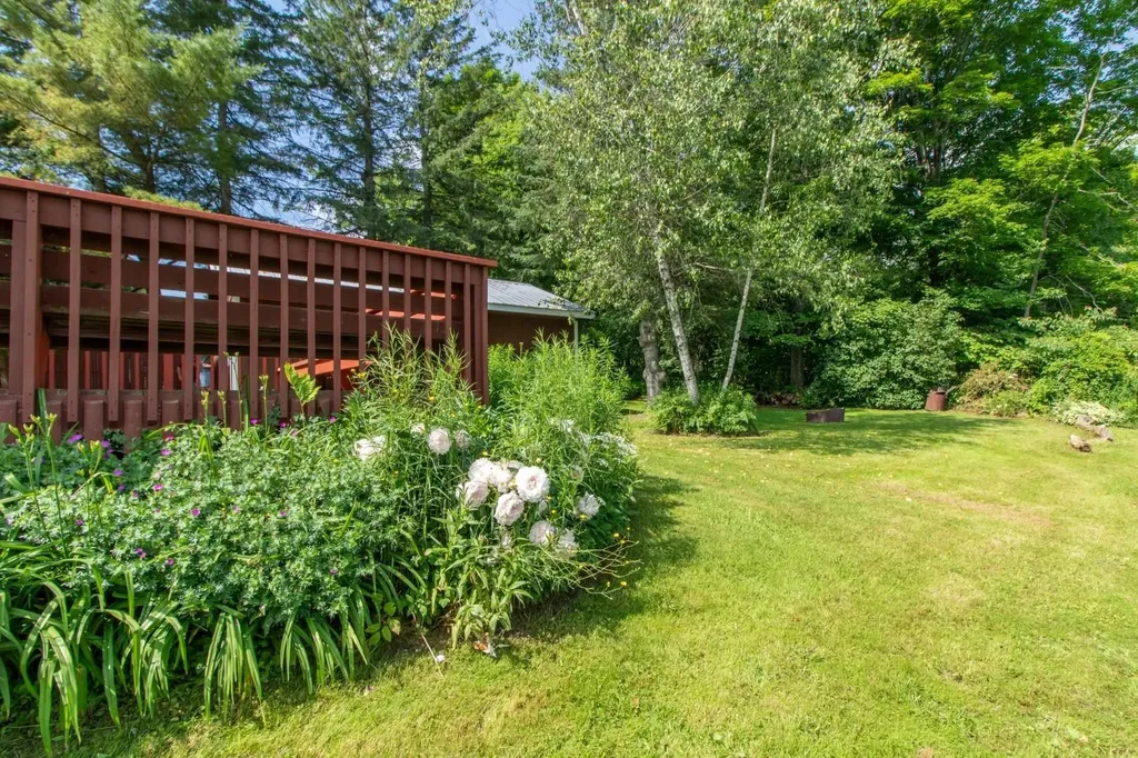 67 Elm Street Troy VT 05859