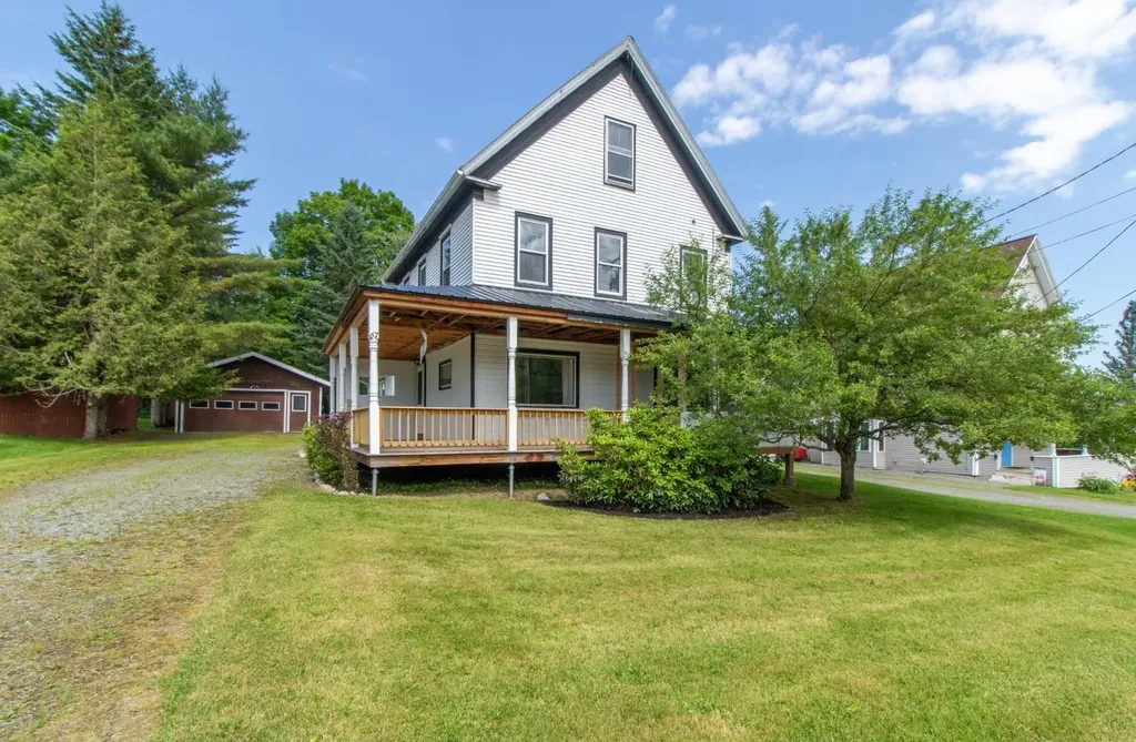 67 Elm Street Troy VT 05859