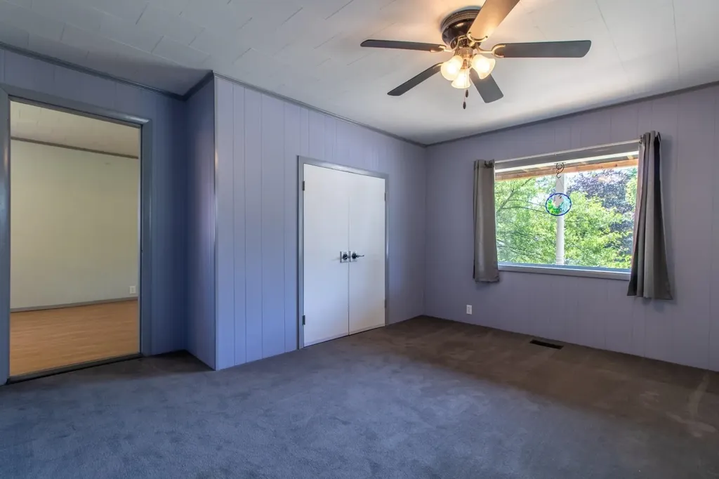 67 Elm Street Troy VT 05859
