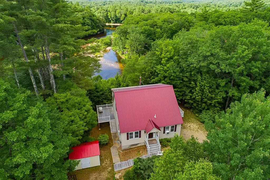 28 Winquist Road Thornton NH 03285