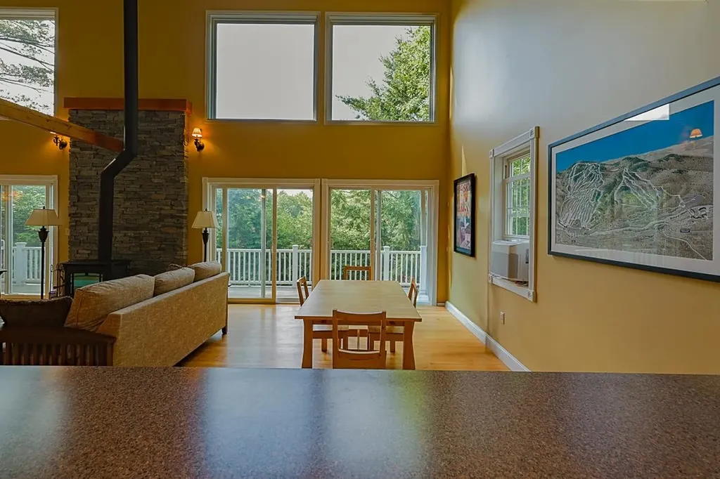 28 Winquist Road Thornton NH 03285