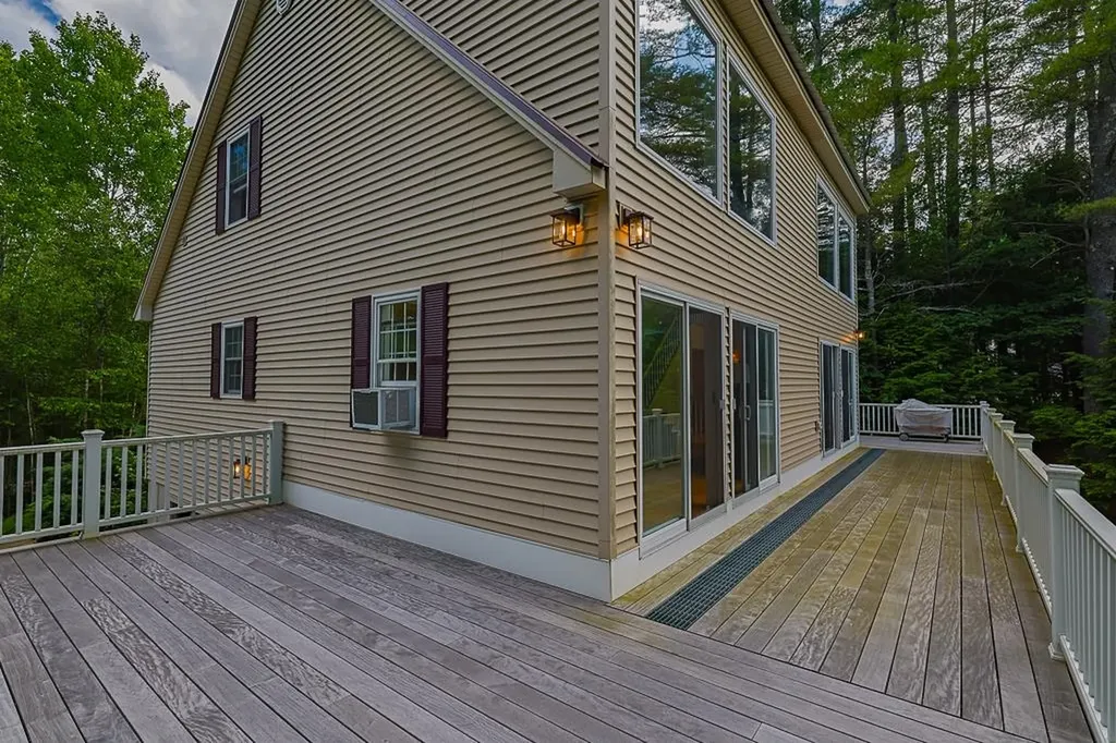 28 Winquist Road Thornton NH 03285