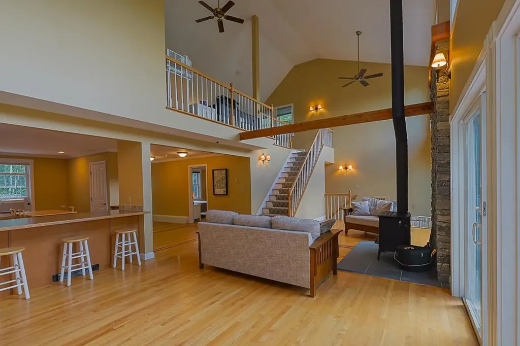 28 Winquist Road Thornton NH 03285