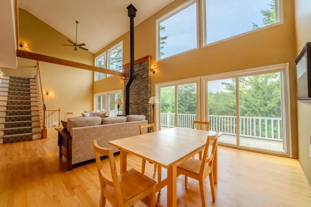 28 Winquist Road Thornton NH 03285