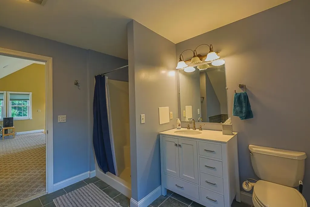 28 Winquist Road Thornton NH 03285