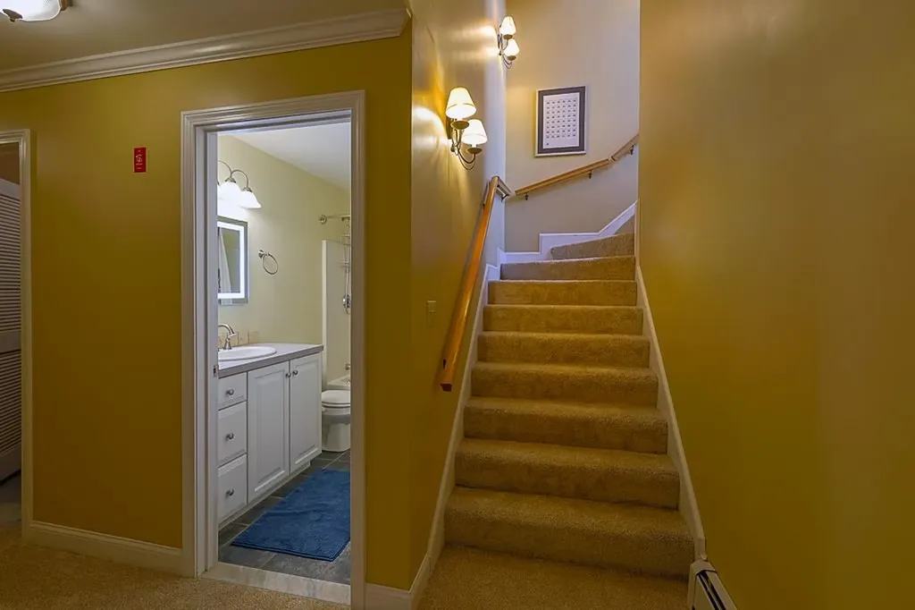 28 Winquist Road Thornton NH 03285
