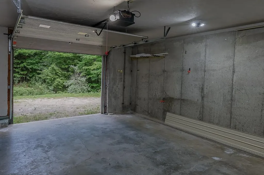 28 Winquist Road Thornton NH 03285