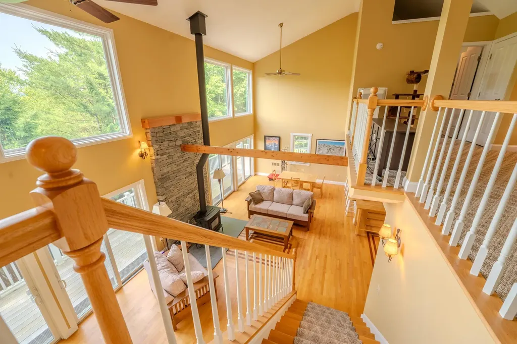 28 Winquist Road Thornton NH 03285