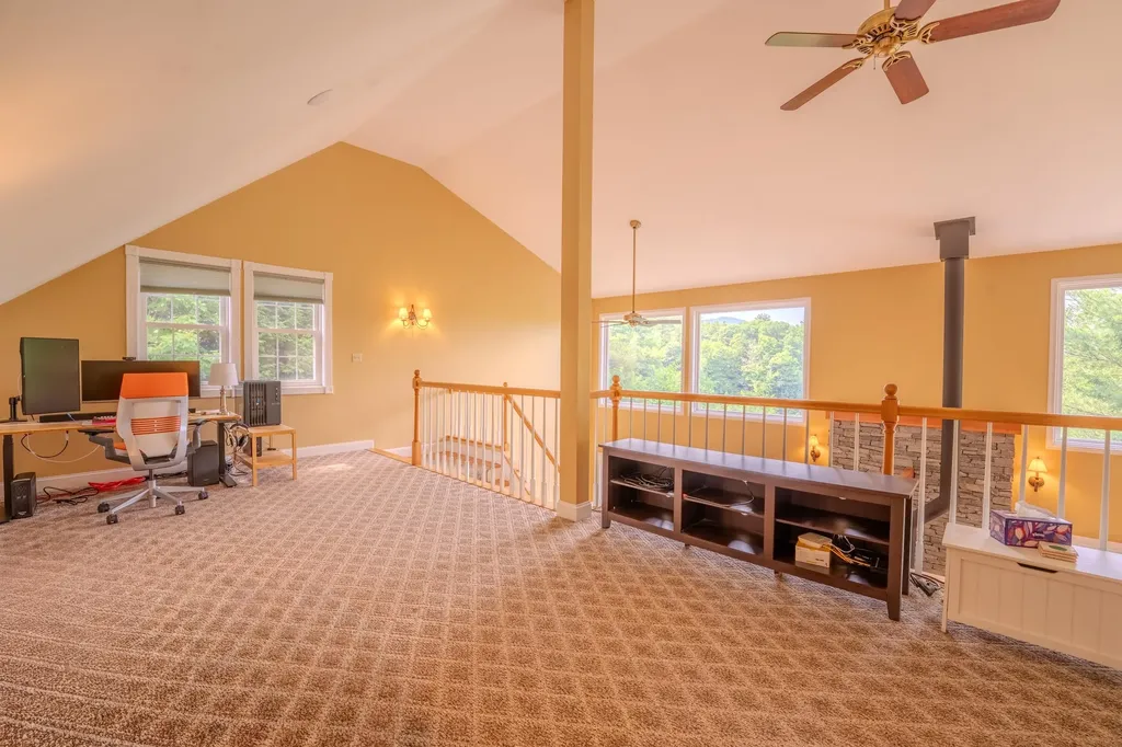 28 Winquist Road Thornton NH 03285