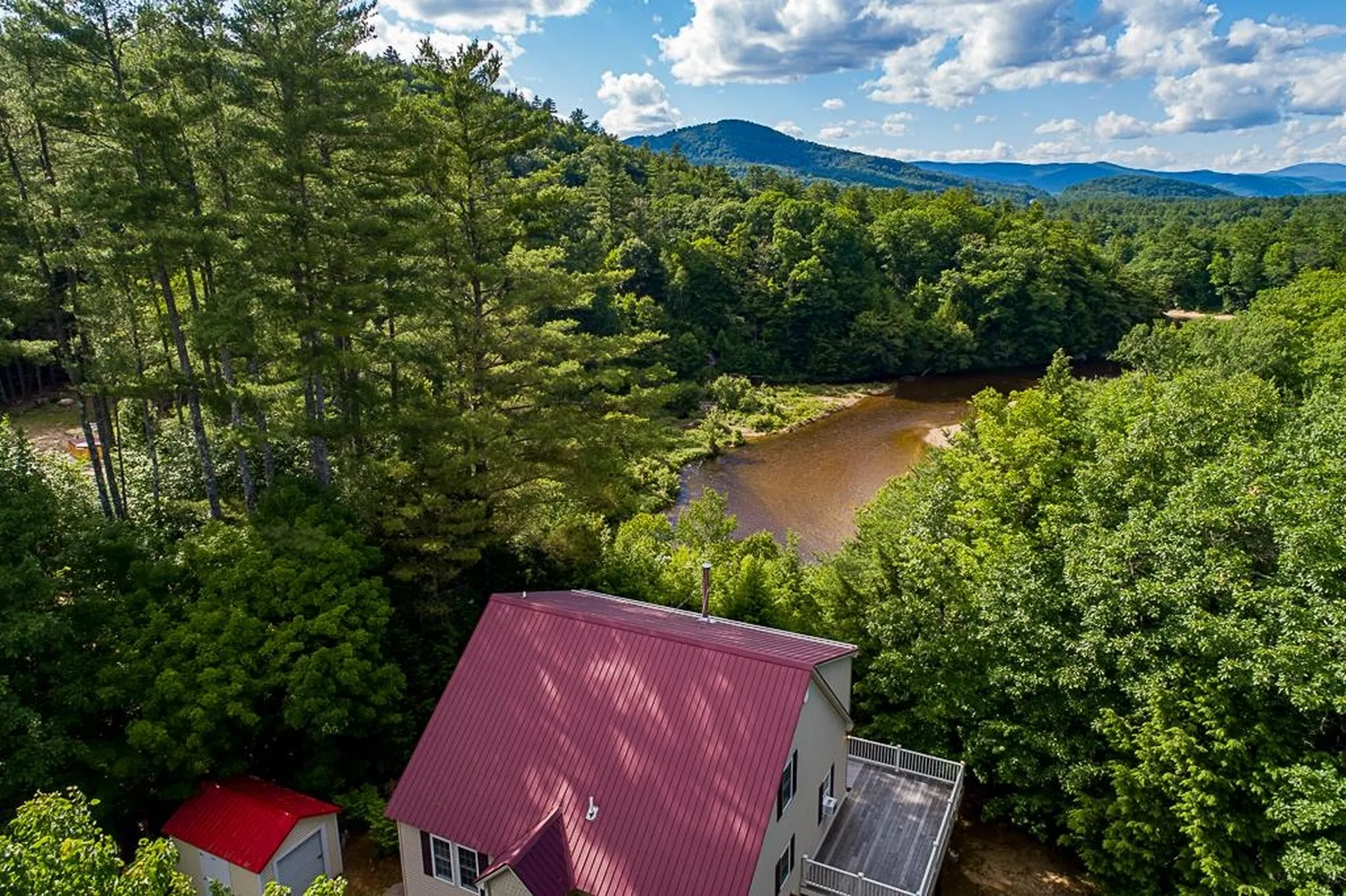 28 Winquist Road Thornton NH 03285
