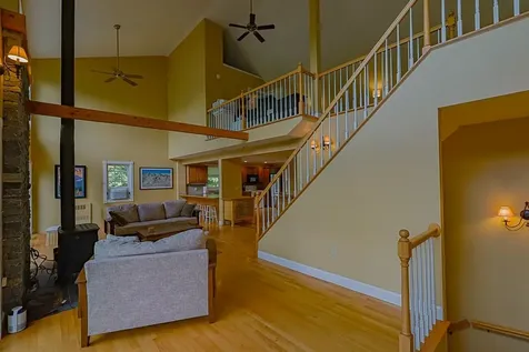 28 Winquist Road Thornton NH 03285