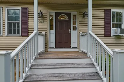 28 Winquist Road Thornton NH 03285