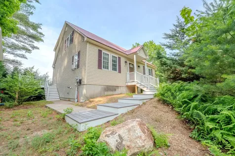 28 Winquist Road Thornton NH 03285