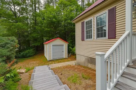 28 Winquist Road Thornton NH 03285
