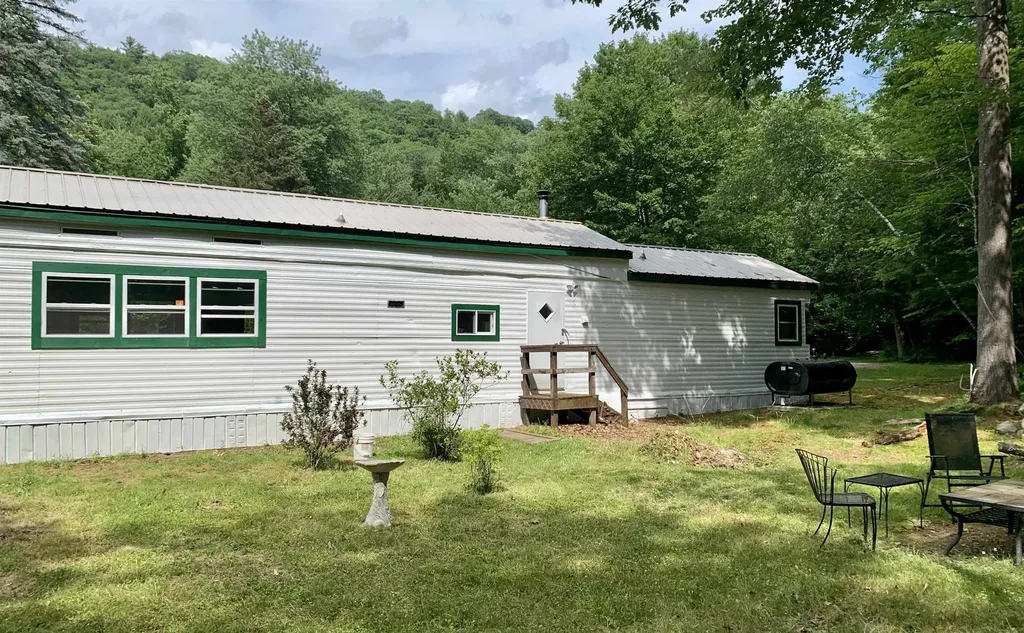 862 Mayhew Turnpike Bridgewater NH 03235