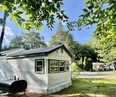 862 Mayhew Turnpike Bridgewater NH 03235