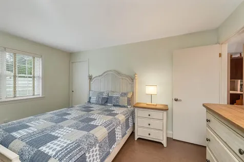 6 Bassett Road Wolfeboro NH 03894