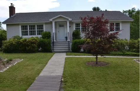 6 Bassett Road Wolfeboro NH 03894