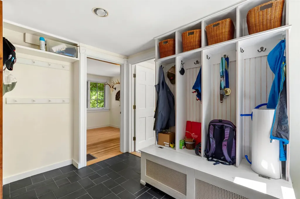 1811 Hopkinton Road Hopkinton NH 03229
