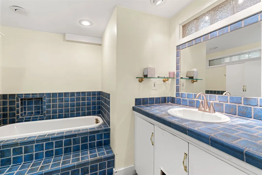 1811 Hopkinton Road Hopkinton NH 03229