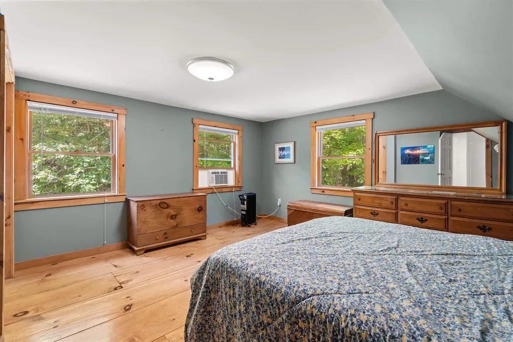 1811 Hopkinton Road Hopkinton NH 03229