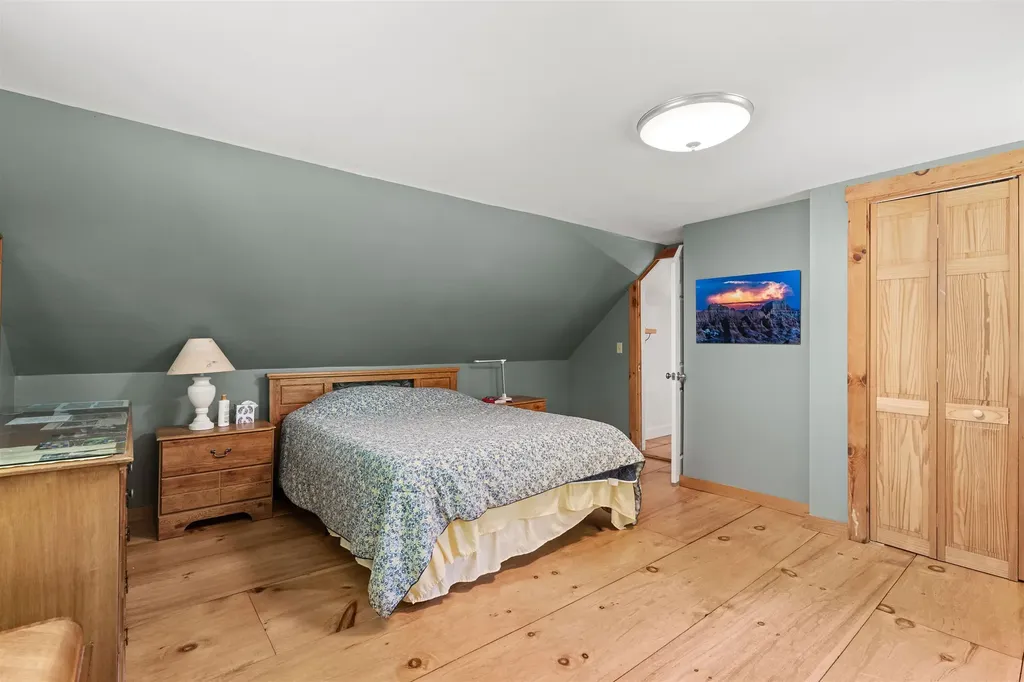 1811 Hopkinton Road Hopkinton NH 03229