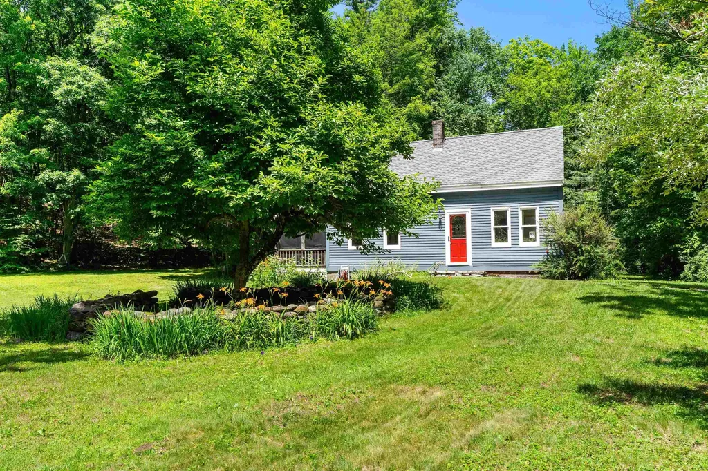 1811 Hopkinton Road Hopkinton NH 03229