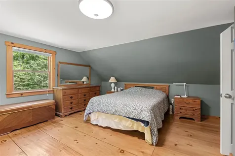 1811 Hopkinton Road Hopkinton NH 03229