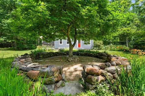 1811 Hopkinton Road Hopkinton NH 03229