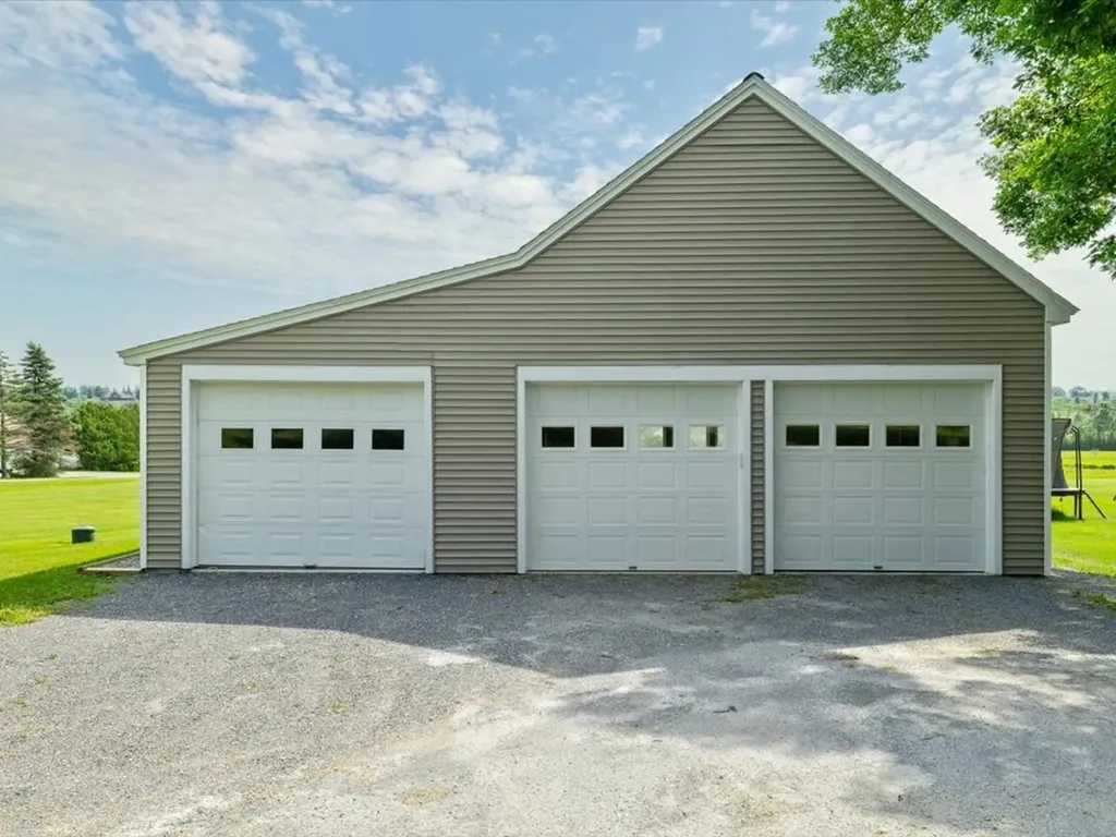32 Eastry Court Charlotte VT 05445
