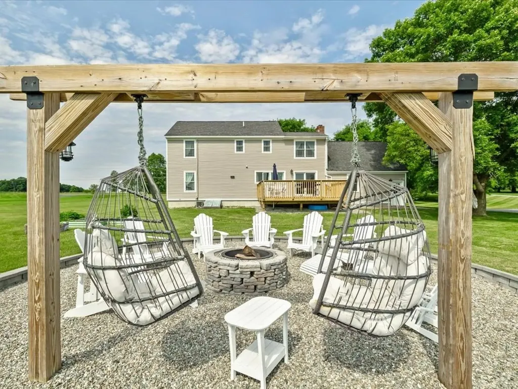 32 Eastry Court Charlotte VT 05445