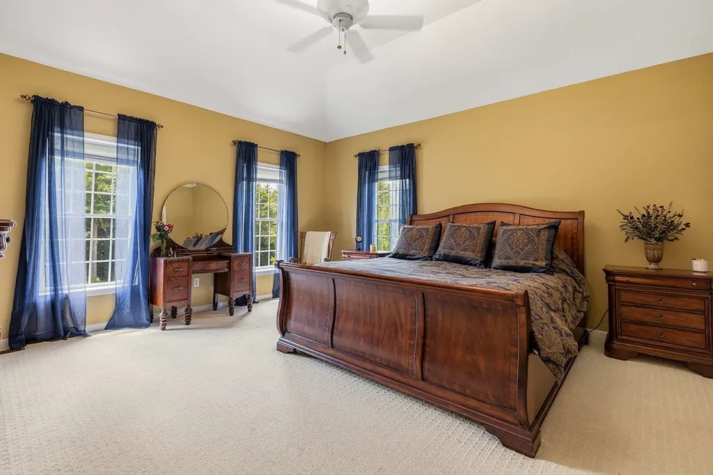 17 Thurston Drive Lee NH 03861