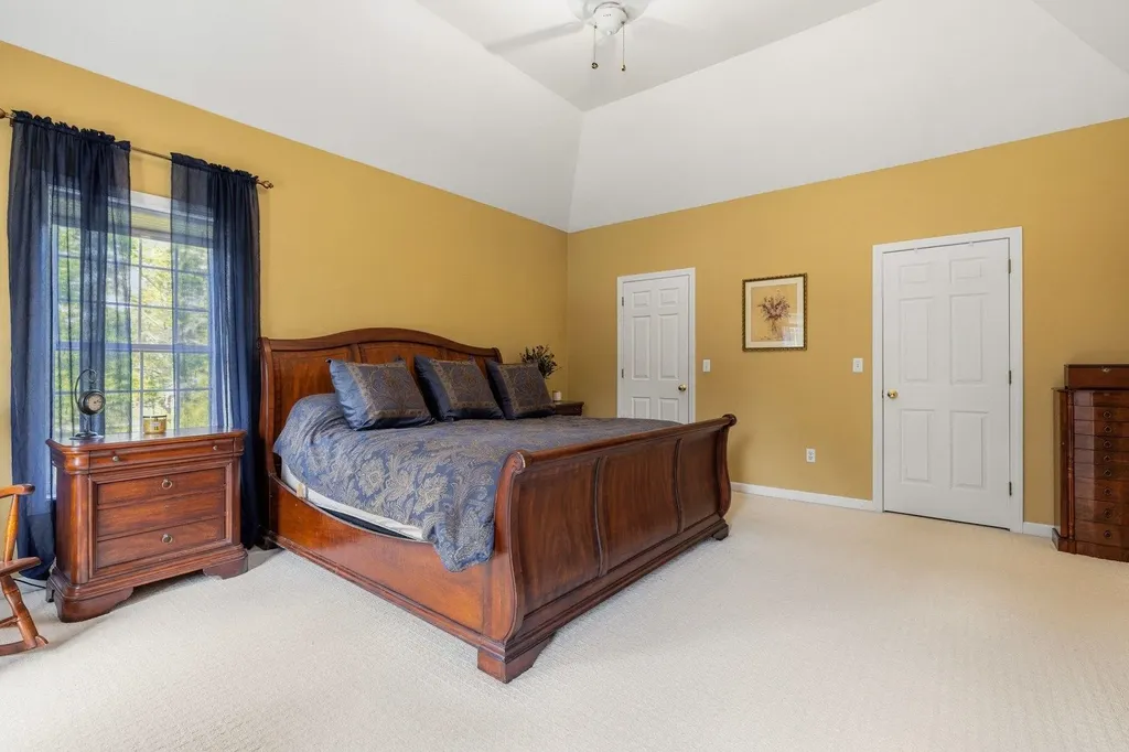 17 Thurston Drive Lee NH 03861
