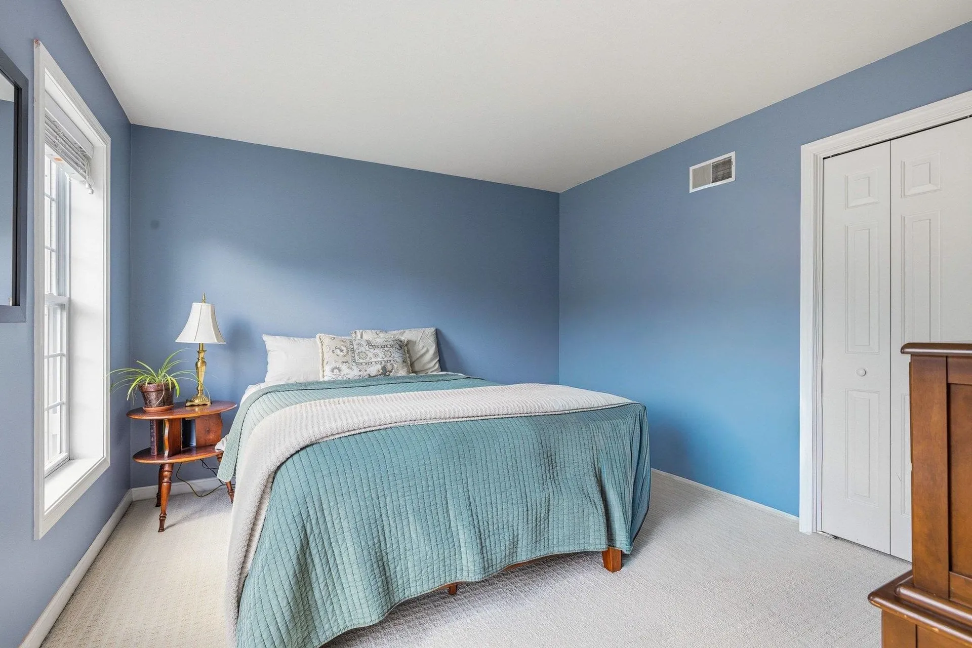 17 Thurston Drive Lee NH 03861