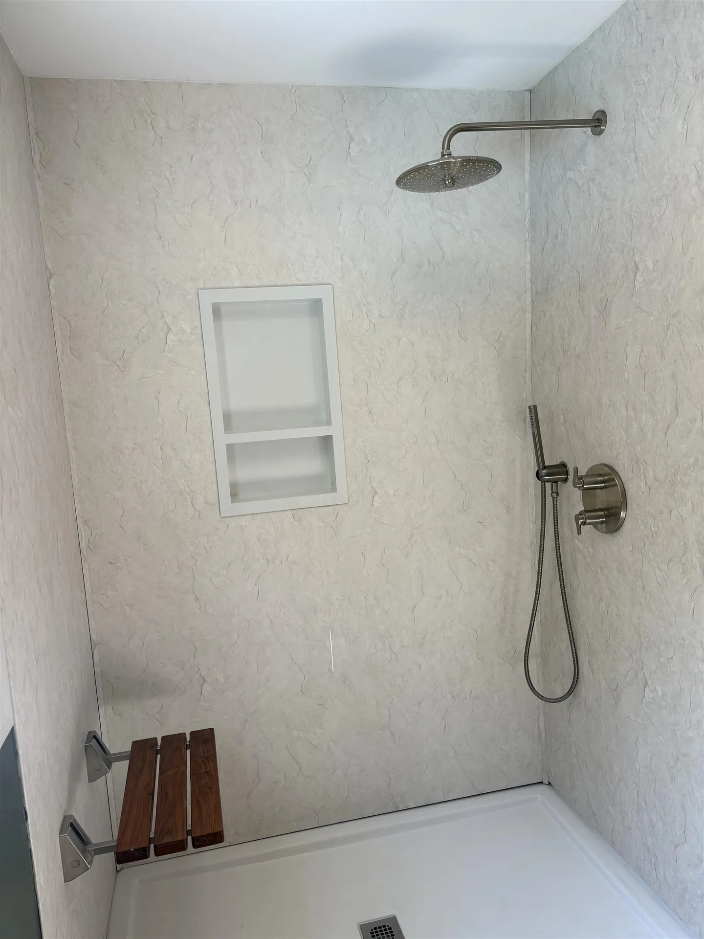 17 Thurston Drive Lee NH 03861