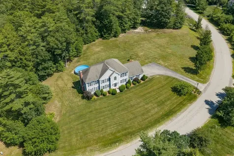 17 Thurston Drive Lee NH 03861